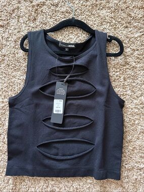 Fashion Nova Black Sleeveless Cutout Crop Top